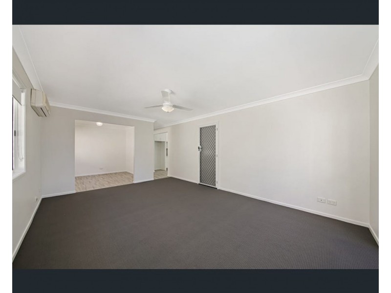 33 DOVER ROAD, Margate QLD 4019