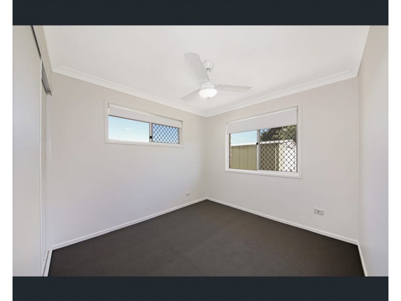 33 DOVER ROAD, Margate QLD 4019