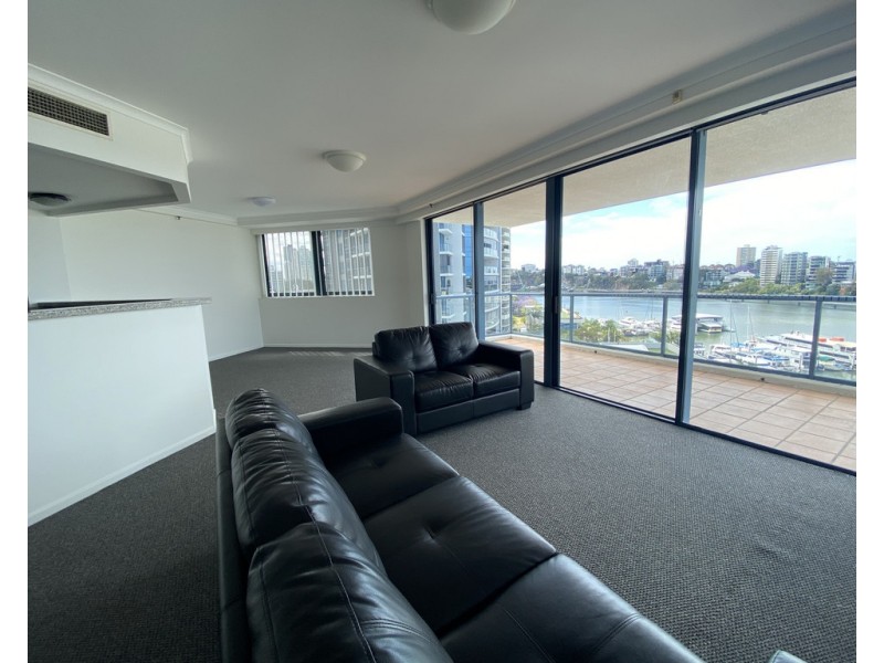 42 Ferry Street, Kangaroo Point QLD 4169