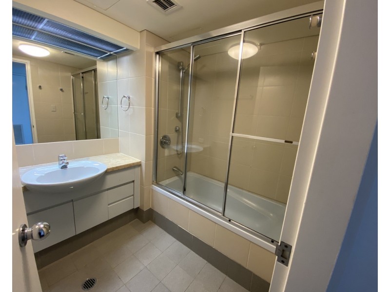 42 Ferry Street, Kangaroo Point QLD 4169