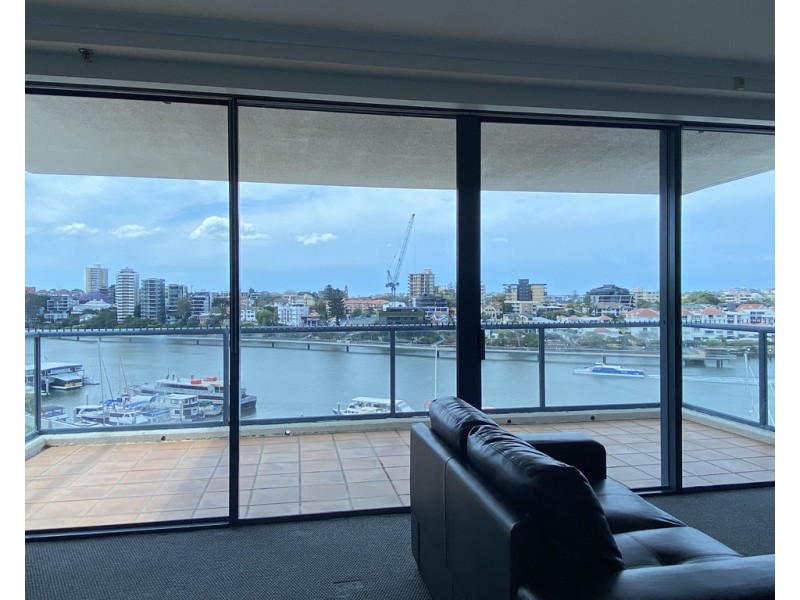42 Ferry Street, Kangaroo Point QLD 4169
