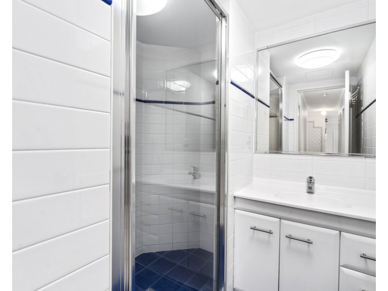 1102/255 Boundary Street, Coolangatta QLD 4225