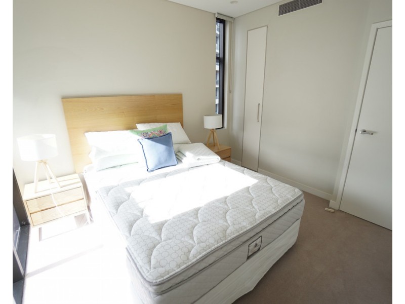 01/37D Harbour Road, Hamilton QLD 4007