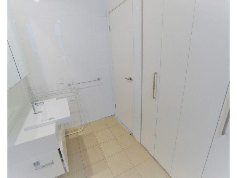 01/37D Harbour Road, Hamilton QLD 4007