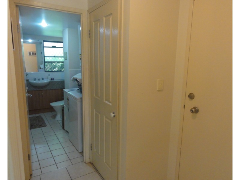 8 Whitby Street, Southport QLD 4215