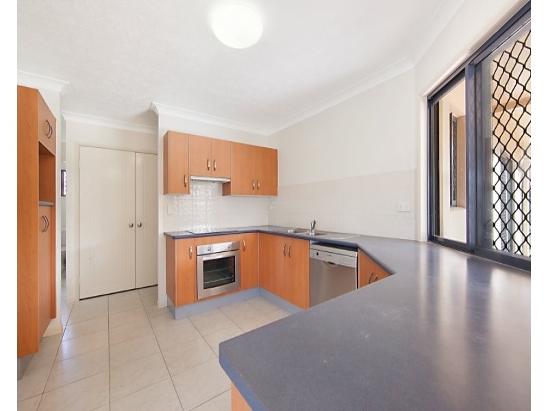 39 Bamboo Crescent, Mount Louisa QLD 4814