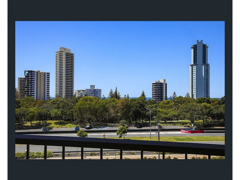 Surfers Paradise QLD 4217