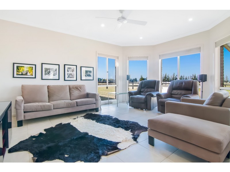 87 Blacktown Road, Freemans Reach NSW 2756