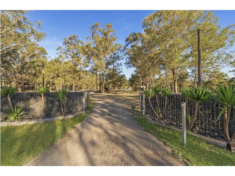 17 Airstrip Road, Pitt Town NSW 2756