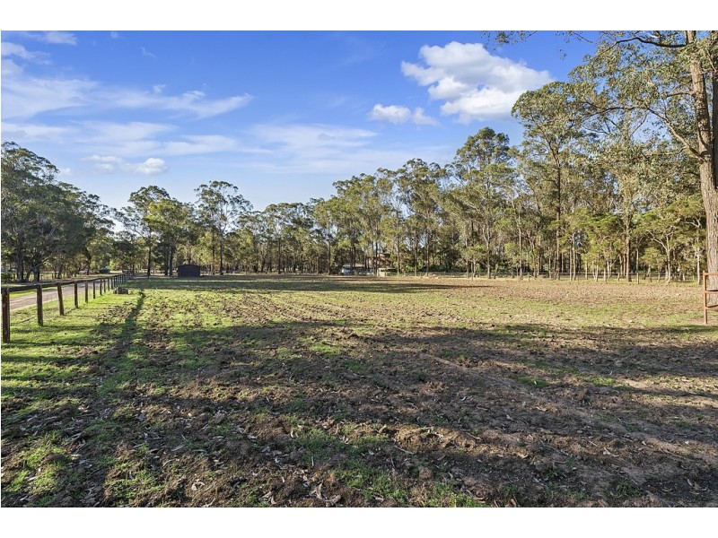17 Airstrip Road, Pitt Town NSW 2756