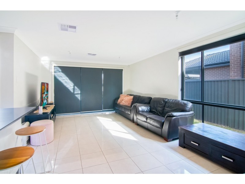 20 Ivory Curl Street, Gregory Hills NSW 2557