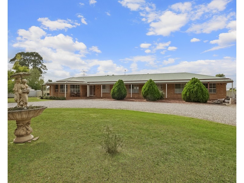 240-244 Luddenham Road, Orchard Hills NSW 2748