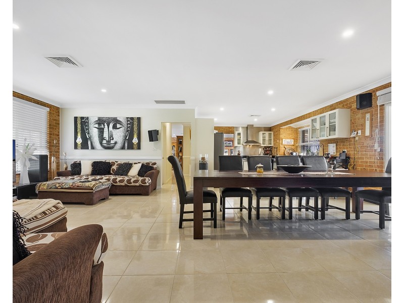 240-244 Luddenham Road, Orchard Hills NSW 2748