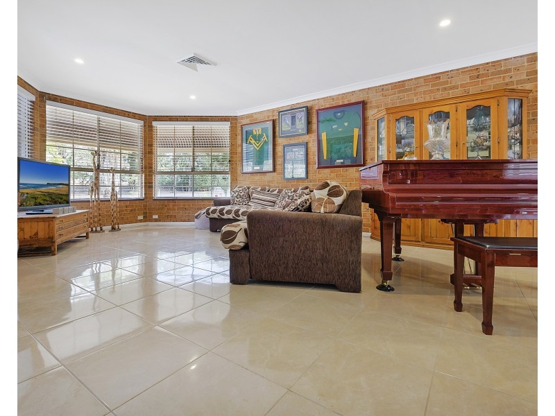 240-244 Luddenham Road, Orchard Hills NSW 2748