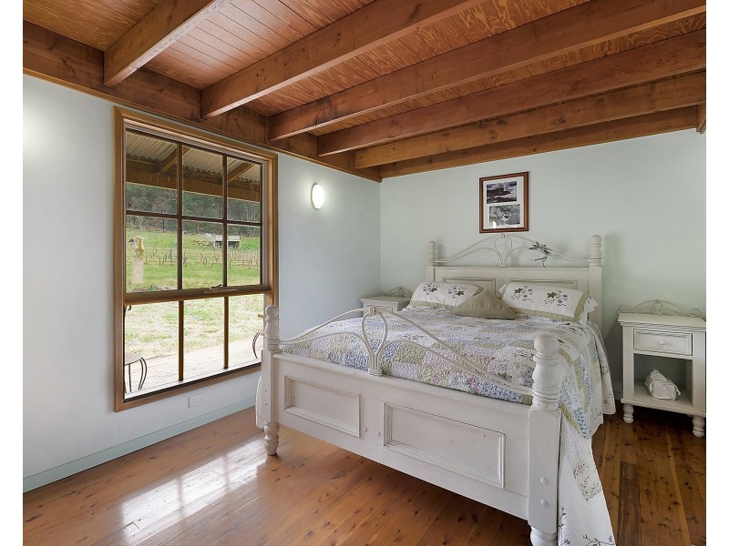 6299 Putty Road, Howes Valley NSW 2330