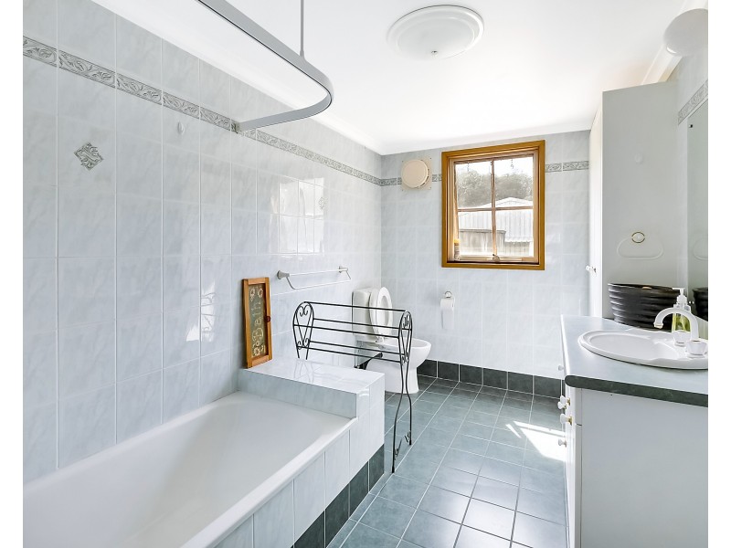6299 Putty Road, Howes Valley NSW 2330