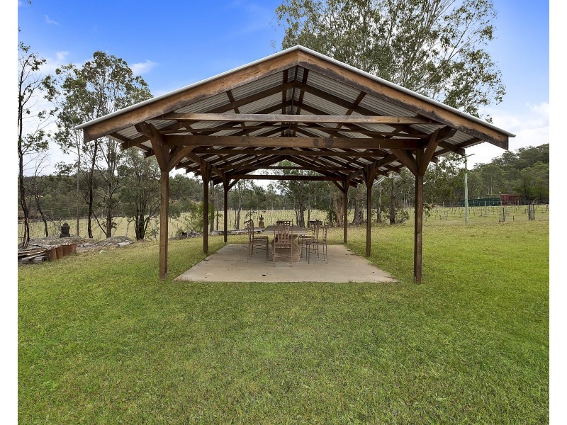 6299 Putty Road, Howes Valley NSW 2330