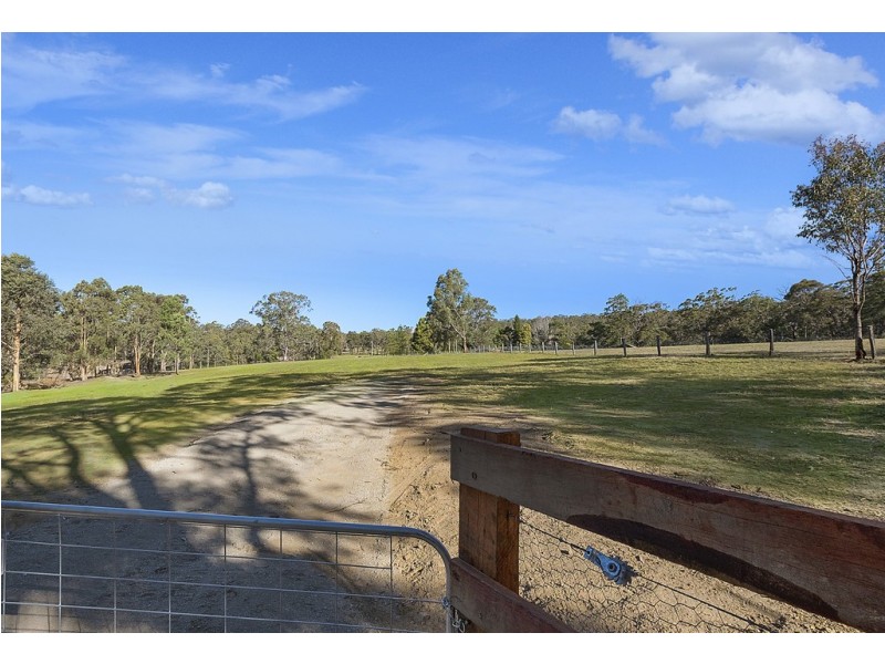 257 Mahons Creek Road, Yarramundi NSW 2753