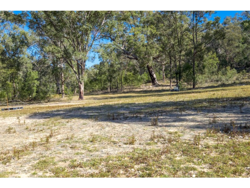 6220 Commission Road, Howes Valley NSW 2330