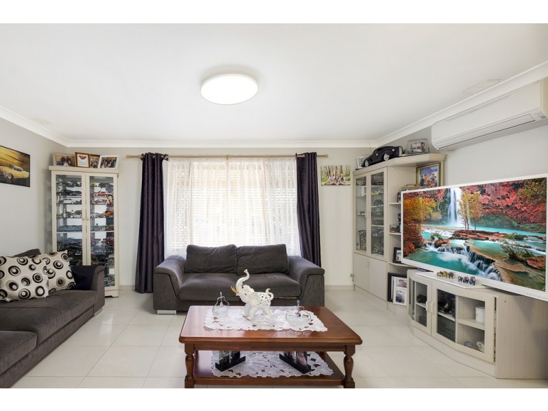 83 Beaconsfield Road, Rooty Hill NSW 2766