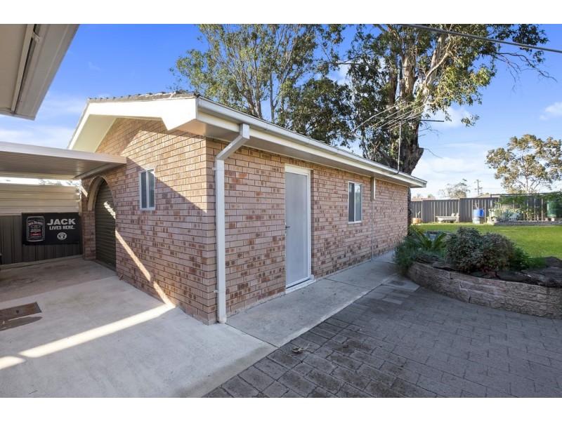 83 Beaconsfield Road, Rooty Hill NSW 2766