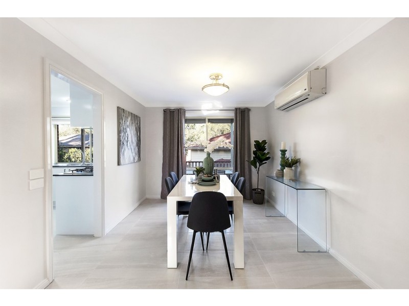 11 Minnamurra Grove, Dural NSW 2158