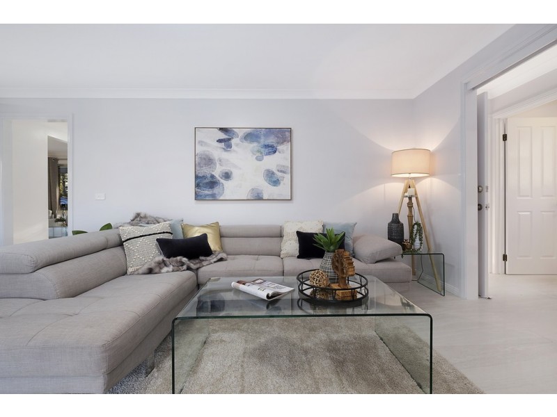 11 Minnamurra Grove, Dural NSW 2158