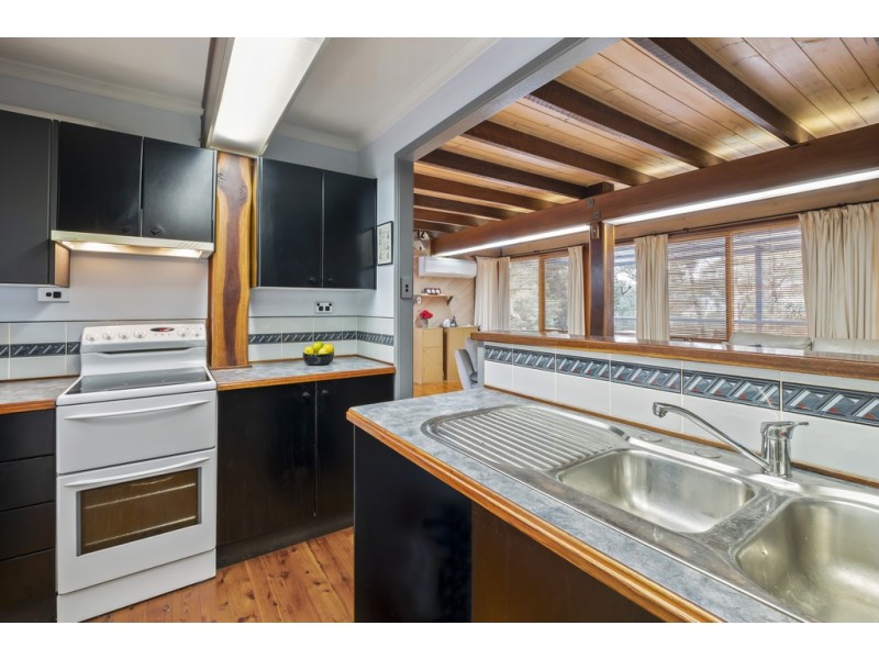 77 Warks Hill Road, Kurrajong Heights NSW 2758