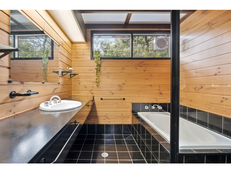 77 Warks Hill Road, Kurrajong Heights NSW 2758