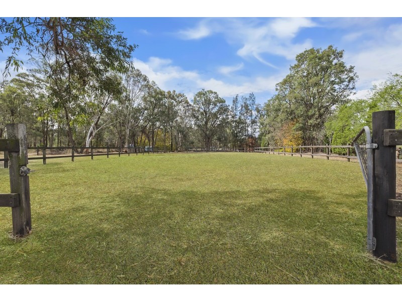 100 First Road, Berkshire Park NSW 2765