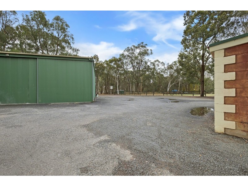 100 First Road, Berkshire Park NSW 2765