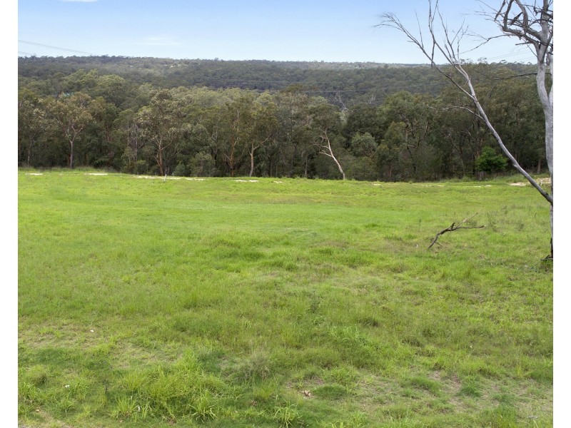 5 Albanis Close, Sackville North NSW 2756