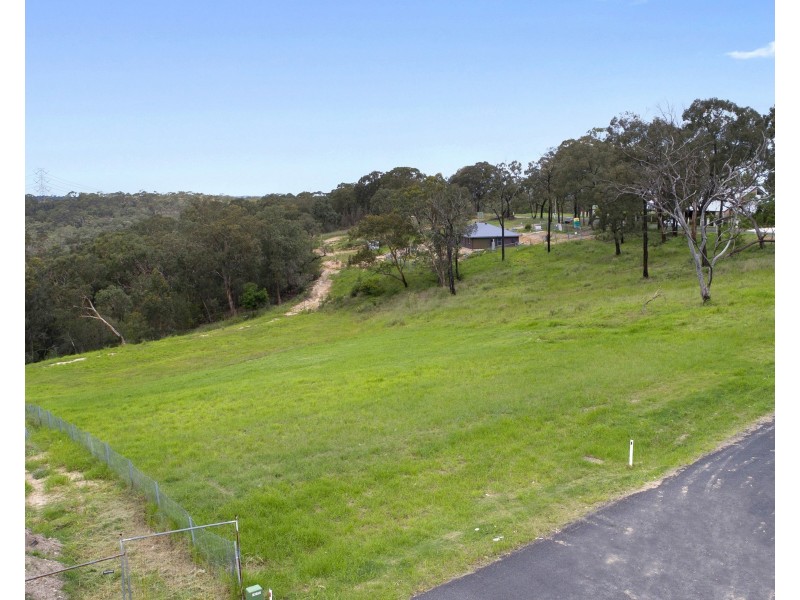 5 Albanis Close, Sackville North NSW 2756