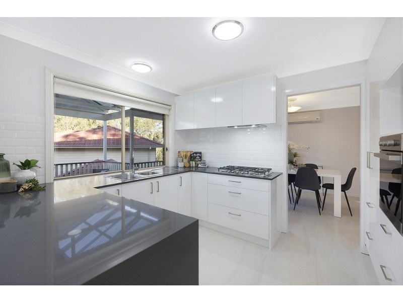 11 Minnamurra Grove, Dural NSW 2158