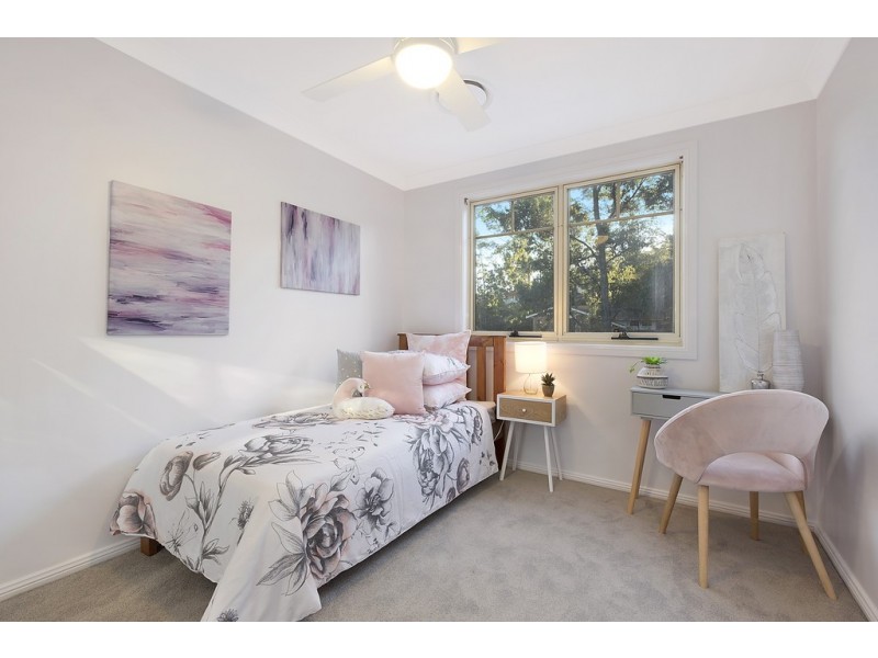 11 Minnamurra Grove, Dural NSW 2158