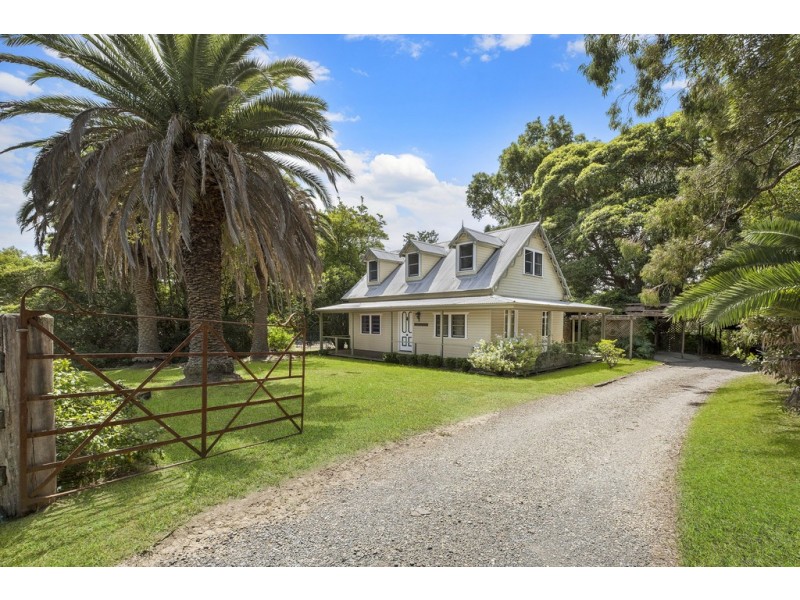 15 Cranstons Road, Dural NSW 2158
