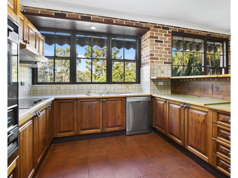 2490 Silverdale Road, Wallacia NSW 2745