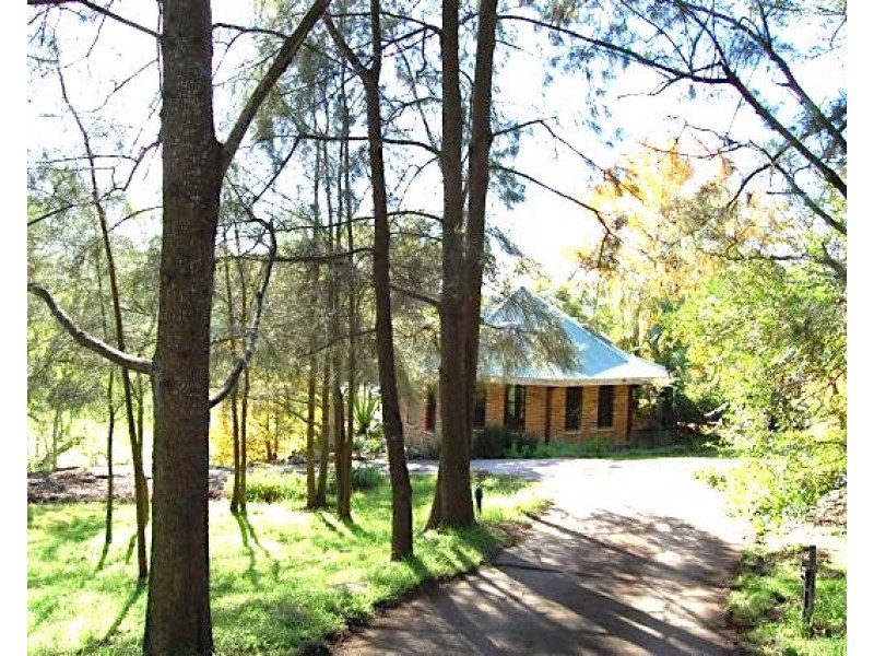 8a Peebles Road, Arcadia NSW 2159