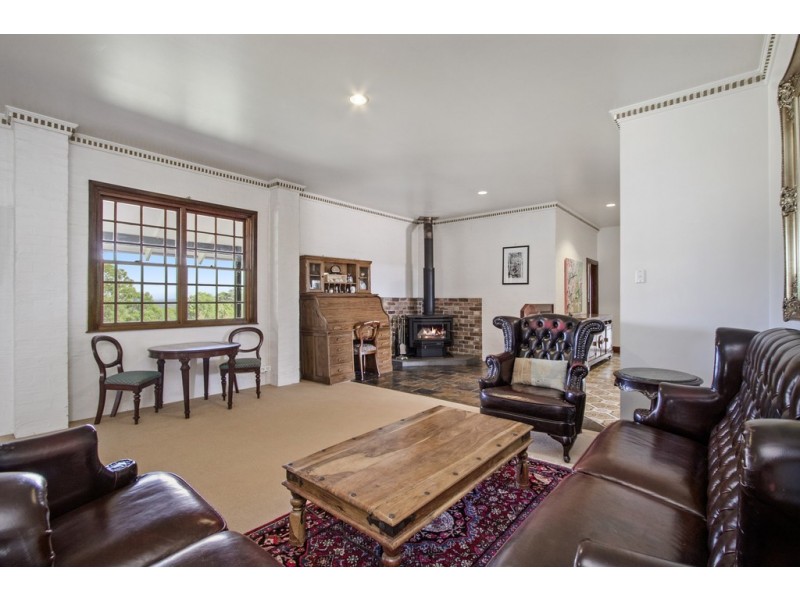 21 Devine Grove, Sackville North NSW 2756