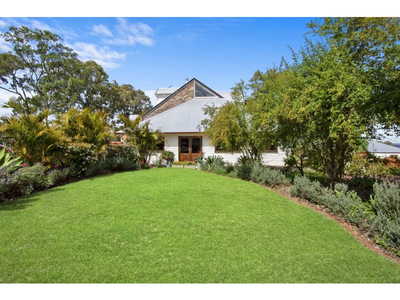 21 Devine Grove, Sackville North NSW 2756