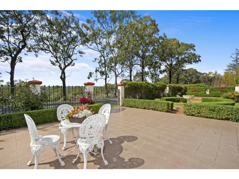 21 Devine Grove, Sackville North NSW 2756