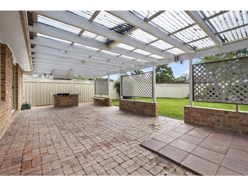 11 Mozart Place, Cranebrook NSW 2749