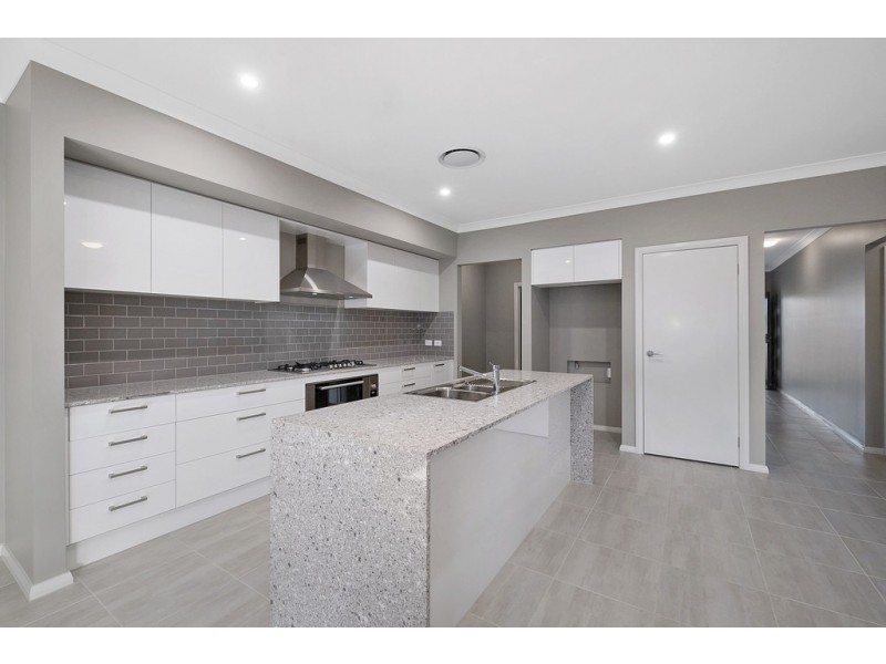 44 Moonstone Road, Box Hill NSW 2765