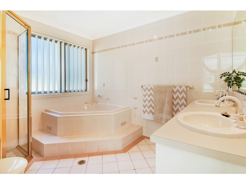 8 Belmont Grove, Grose Vale NSW 2753