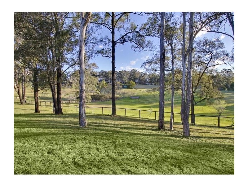 8 Belmont Grove, Grose Vale NSW 2753