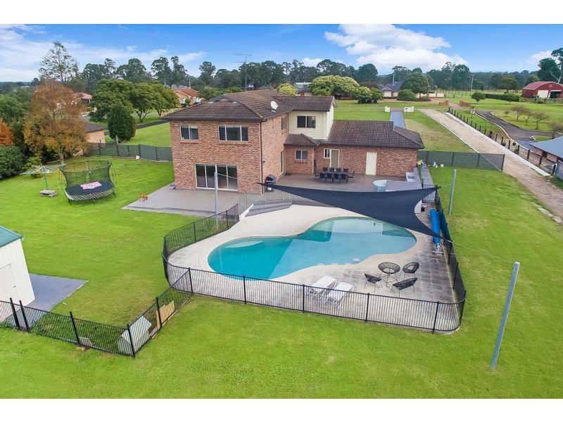 197 Willeroo Drive, Windsor Downs NSW 2756