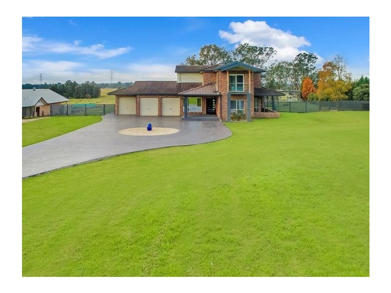 197 Willeroo Drive, Windsor Downs NSW 2756