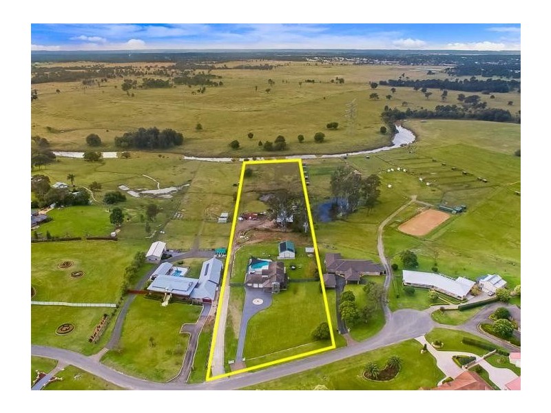 197 Willeroo Drive, Windsor Downs NSW 2756