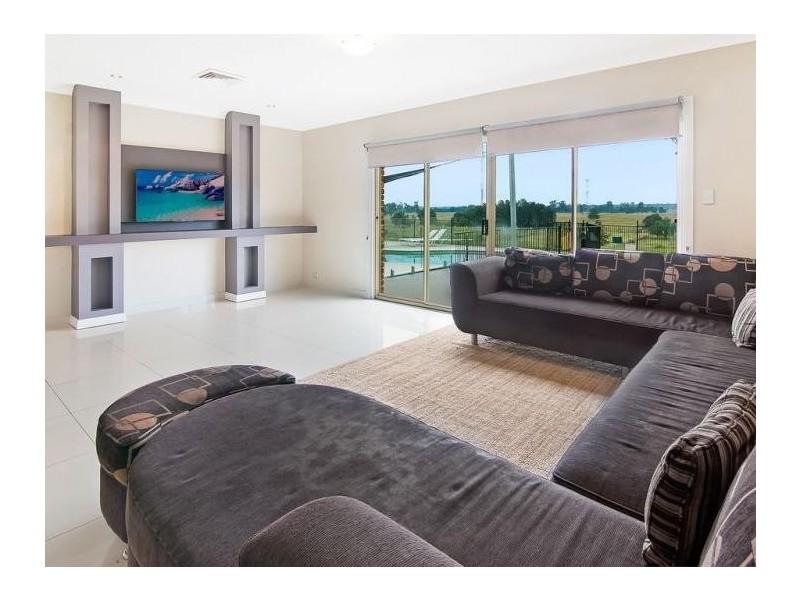 197 Willeroo Drive, Windsor Downs NSW 2756