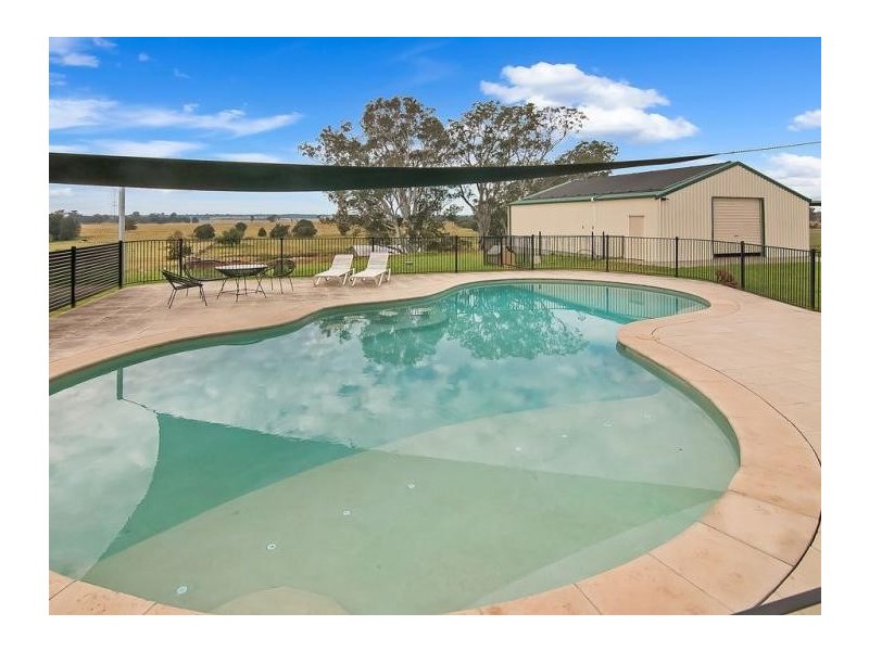 197 Willeroo Drive, Windsor Downs NSW 2756